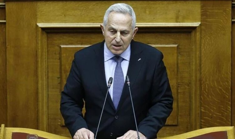 Ukrayna’yı örnek verdi… ‘Türkiye ile bir savaş bizi 100 yıl geriye götürür’