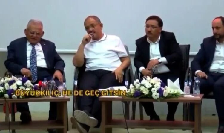 Mehmet Özhaseki ile AKP’li başkanın mikrofonu açık kaldı: ‘He de geç’