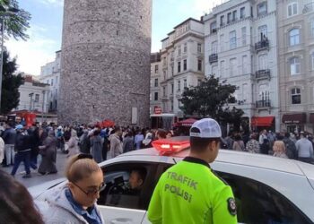 Galata Kulesi’nde korkunç olay! Metrelerce yükseklikten aşağıya düştü