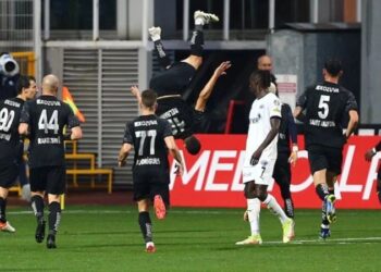 Adana Demirspor zirveyi çok sevdi!