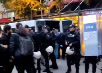 ‘Amasra’ protestosuna polis müdahalesi: Çok sayıda gözaltı var