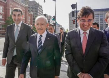 Kılıçdaroğlu’ndan Washington Post’a taziye ziyareti