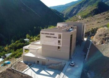 KYK yurdunda 40 öğrenci yemekten zehirlendi