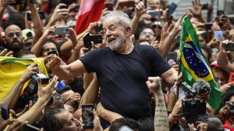 Brezilya’daki seçimler ikinci tura kaldı: Lula lider konumda