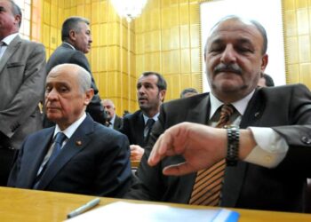 Erdoğan’dan sonra bir darbe de Bahçeli’ye