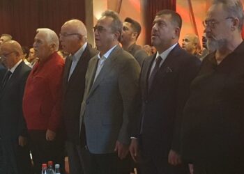 CHP’den yurt dışı çıkarması