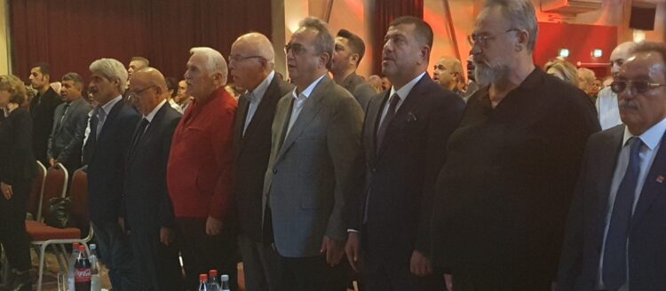 CHP’den yurt dışı çıkarması