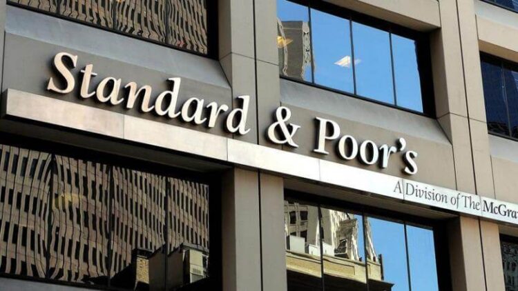 S&P Türkiye’nin kredi notunu düşürdü