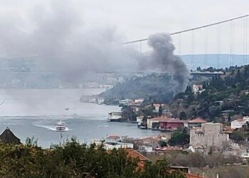 Beykoz’da yangın! Tarihi yalı tehlike altında