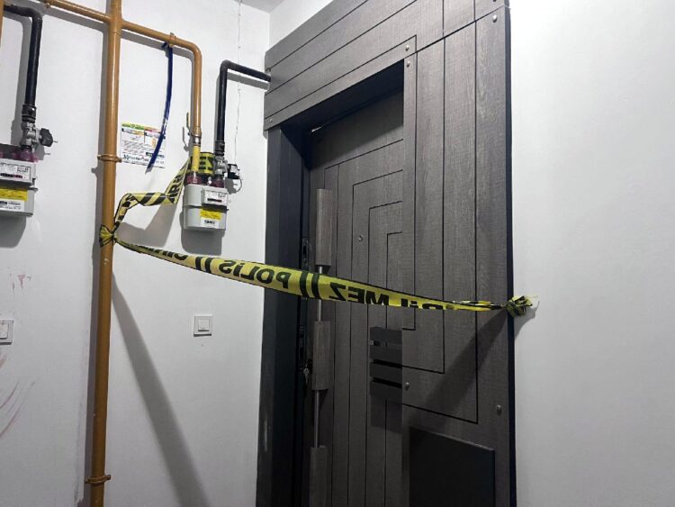 Yengesini bıçaklayıp, 3’üncü kattan atladı