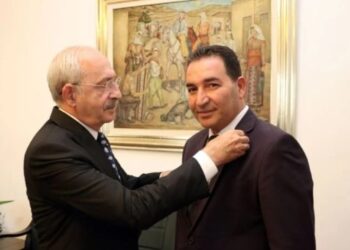 AKP’den istifa etmişti, CHP’ye geçti