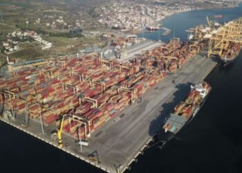 Dış ticaret açığı ekimde yüzde 430 arttı