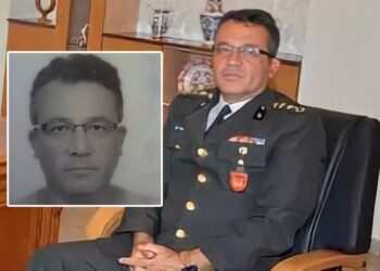 Emekli albayın sır ölümü: Banyoda kanlar içinde bulundu, yatak odasında bir not vardı