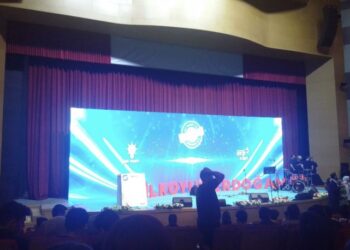 Öğrenciler ‘teknoloji etkinliği’ denilerek Erdoğan’ın programına götürüldü