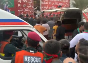 Eski Pakistan Başbakanı İmran Han’a suikast girişimi!