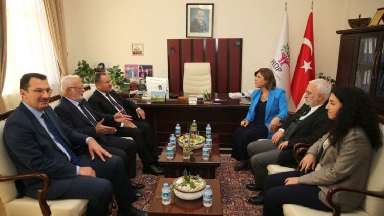 Akif Beki’den AKP’ye: Makyavel görse şapka çıkarır, kendinden utanırdı