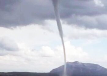 Datça’da korkutan hortum