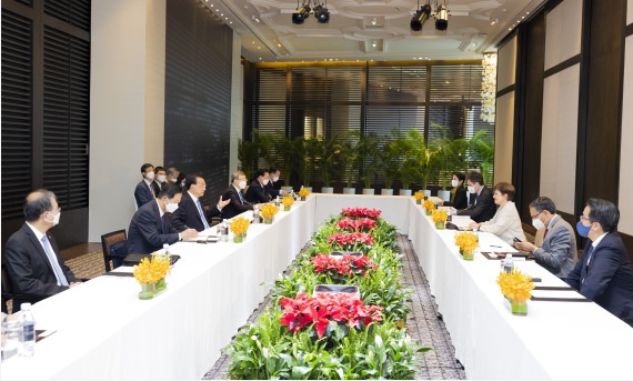 Çin Başbakanı Li, IMF Başkanı Georgieva ile bir araya geldi