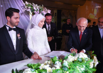 Kılıçdaroğlu nikah şahidi oldu