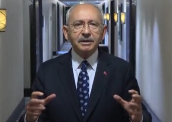 Kılıçdaroğlu: ”Bay Kemal Londra’da ne mi yapıyor? Buyurun açıklıyorum”
