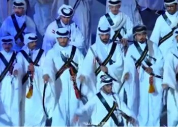 Katar 2022 Dünya Kupası’nın açılış gösterisine, kılıçlı adamlar damga vurdu!