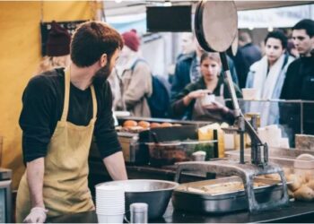 İşte fast food çalışanlarının müşterilerine söyledikleri yalanlar