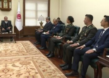 İYİ Partili isimden Hulusi Akar’ın fotoğrafına dikkat çeken yorum