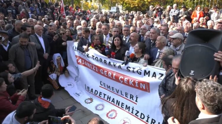 “Alevilik torbaya sığmaz, yasanızı geri çekin!”