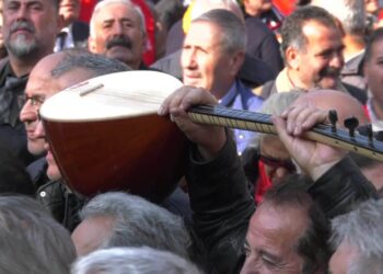 Alevi yurttaşlardan polis müdahalesine tepki