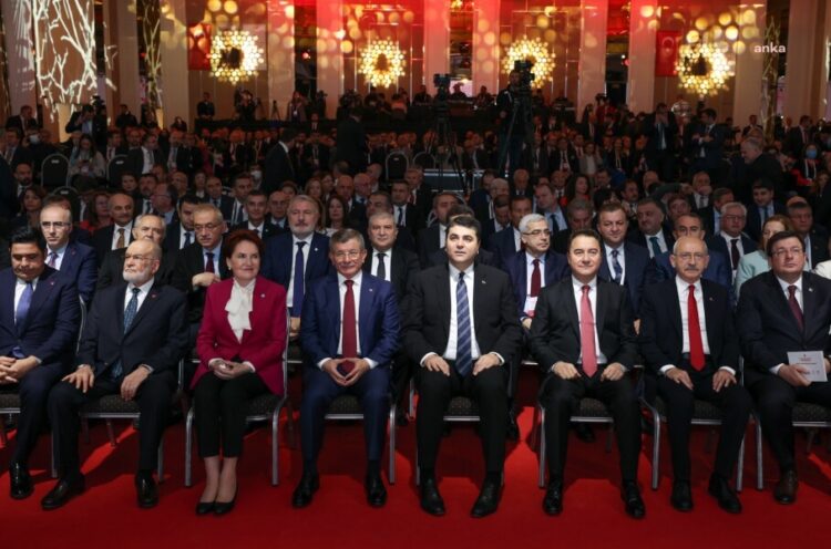 Altılı masadan tanıtım filmi: ‘Şimdi demokrasi zamanı’