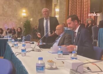 AKP’li başkandan konuşmak isteyen CHP’li Özkan’a ‘hakkınız yok’ yanıtı