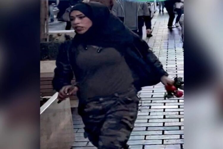 Beyoğlu bombacısının kaçarken çekilen fotoğrafı kafa karıştırdı