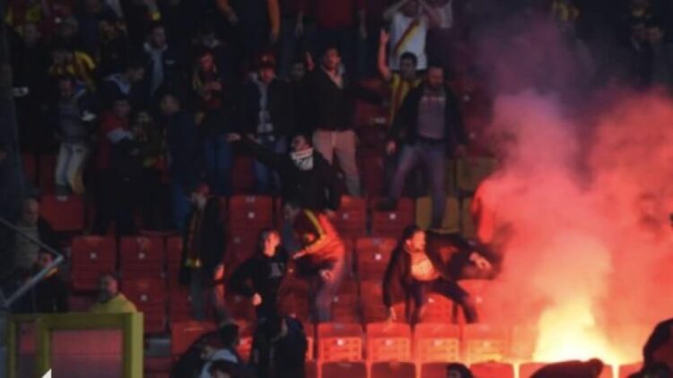 İzmir Valiliği’nden Göztepe – Altay maçı açıklaması: ‘Dağıtım tuvaletten’