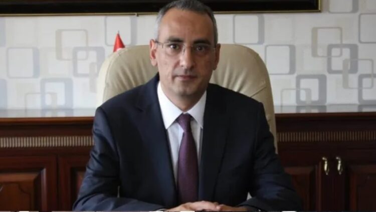 İntihara kalkışan Armutlu Kaymakamı hayatını kaybetti