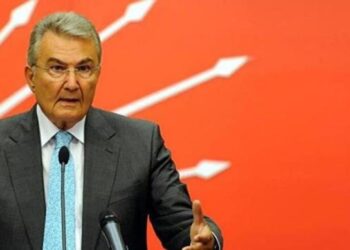 ‘Deniz Baykal da CHP’den istifa edebilir’