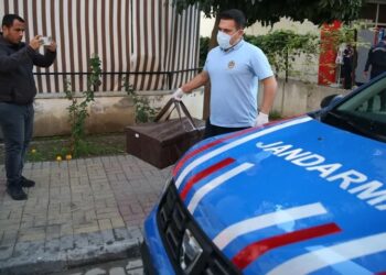 5. kattan poşet içerisinde yeni doğan bebek atıldı