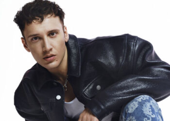 Deprem tatbikatında şarkısı çalınan Edis’ten açıklama