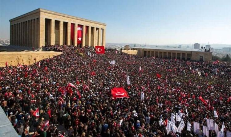 Atatürk’ün yaşama veda edişinin 84. yılı