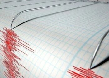 Ege’de korkutan deprem