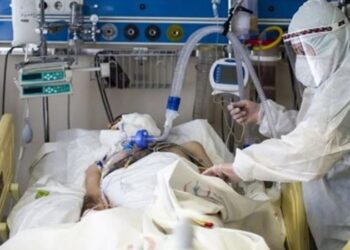 Covid-19 hastası virüsten 411 gün sonra kurtuldu