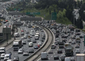 Son tarih yaklaştı: Lastikçilerde yoğun mesai