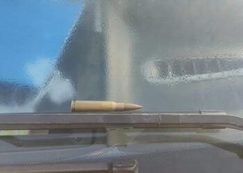 CHP’li il başkanının aracına mermi konuldu