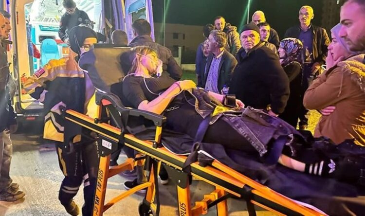 Düğünde facia… 107 kişi hastaneye kaldırıldı!