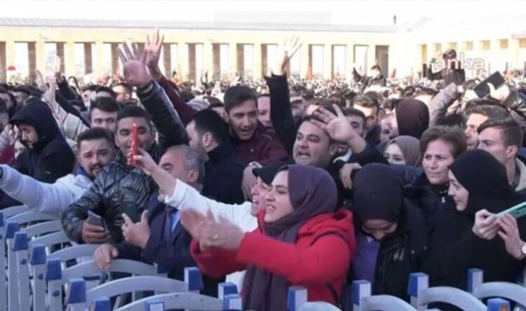 Anıtkabir’de atılan slogan için harekete geçildi