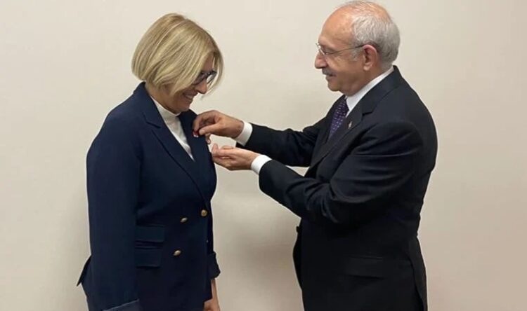 Prof. Bengi Başer, CHP’ye katıldı