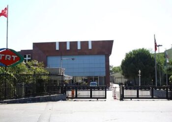 AKP’li vekili eleştirdiği için TRT’deki görevine son verildi iddiası