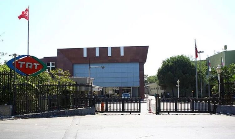 AKP’li vekili eleştirdiği için TRT’deki görevine son verildi iddiası