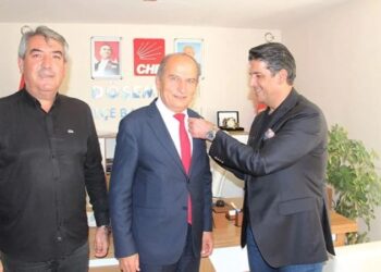 Sert eleştirilerle AKP’den istifa etmişti… CHP’ye katıldı