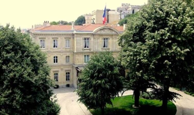 Fransa İstanbul Başkonsolosluğu acil uyarısı verdi: ‘Toplu taşımadan uzak durun’