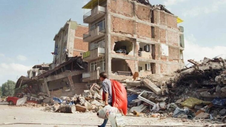 KİPTAŞ Genel Müdürü’nden çağrı: “Bu enkazın altında her an kalabiliriz”